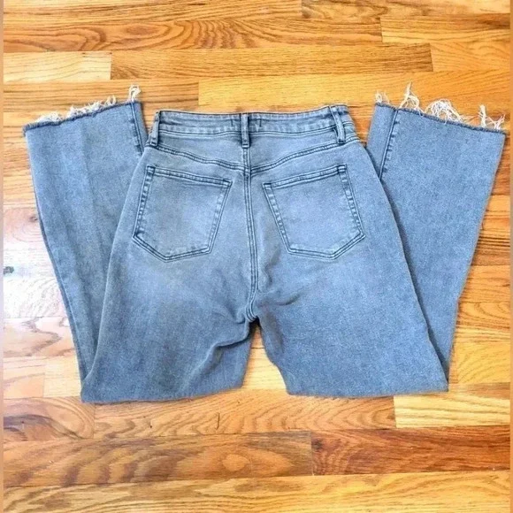 Loft Women's Curvy High Waist Kick Crop Raw Hem Gray Jeans 26/2 - Picture 4 of 10